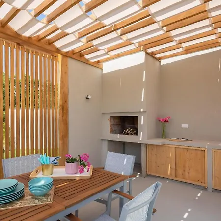 Ferienhaus Mit Privatpool Fur 3 Personen 1 Kind Ca 95 Qm In Sibenik, Dalmatien Norddalmatien Šibenik